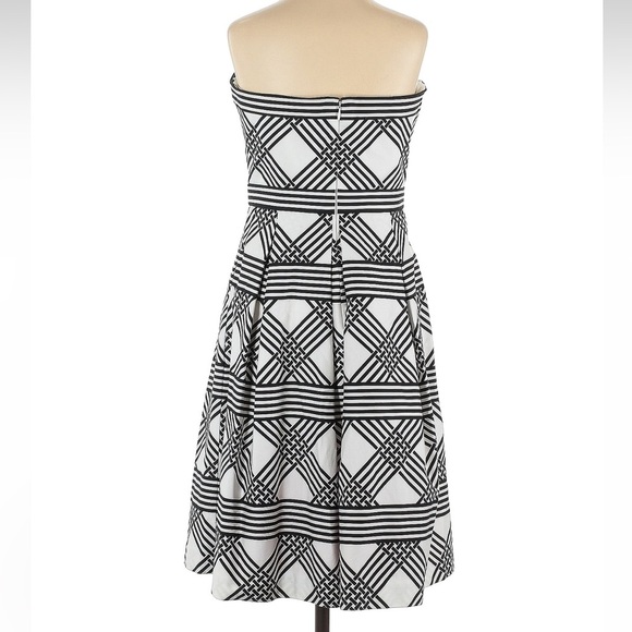 White House Black Market Striped Strapless Dress Size 2 XS Black White Pink - Picture 3 of 7